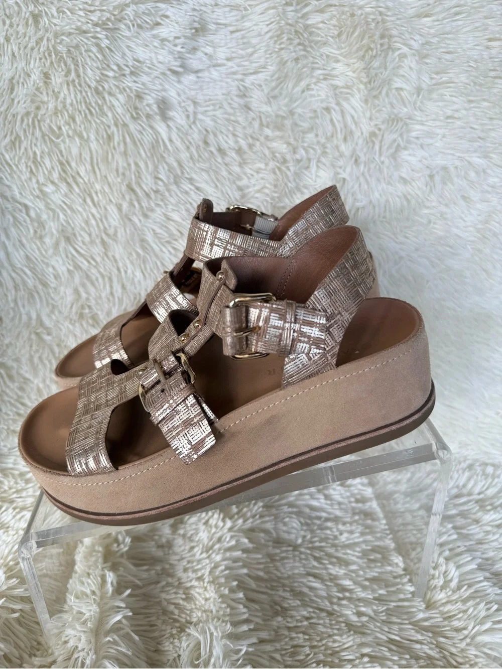 Donald Pliner Jesmin Platform Wedge Sandals Gold Embossed Leather Size7.5
